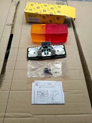 Piloto trasero HELLA 2SD 003 184-041