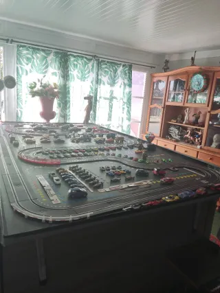 Scalextric montado en madera