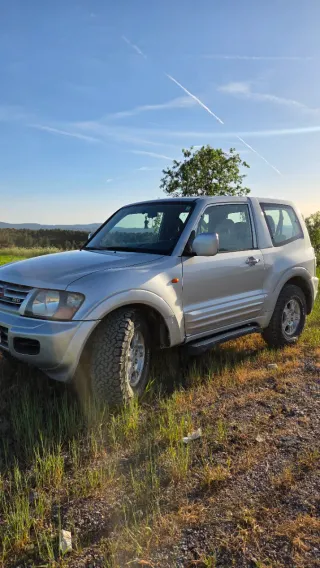 Mitsubishi Montero 2000