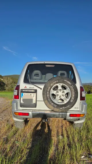 Mitsubishi Montero 2000