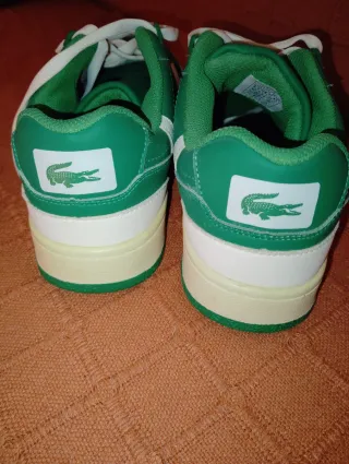 Zapatillas Lacoste verdes.Venta en persona.