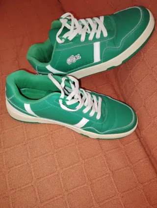 Zapatillas Lacoste verdes.Venta en persona.