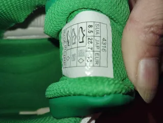 Zapatillas Lacoste verdes.Venta en persona.