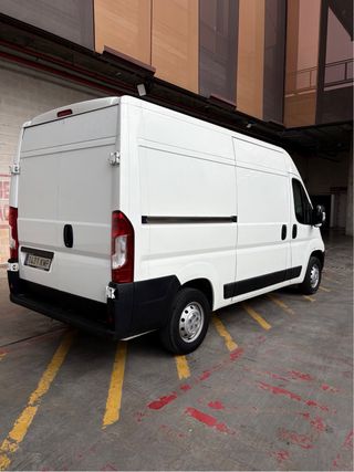 Alquiler furgonetas por días / meses