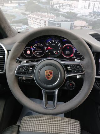 Porsche Cayenne Coupé -