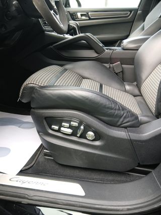 Porsche Cayenne Coupé -