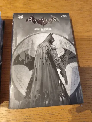 Batman comic Arkham Saga completa. Perfecto estado