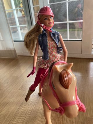 Caballo Barbie con Muñeca Jinete