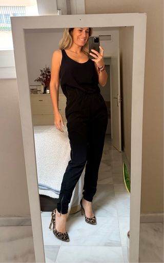 Mono negro Pull&Bear Talla S abertura espalda