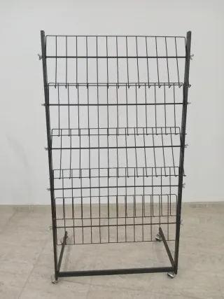 Expositor Metálico Rejilla con Ruedas
