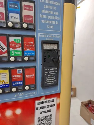 Máquina Expendedora Elite 24