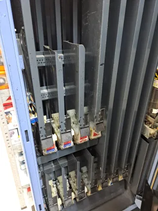 Máquina Expendedora Elite 24