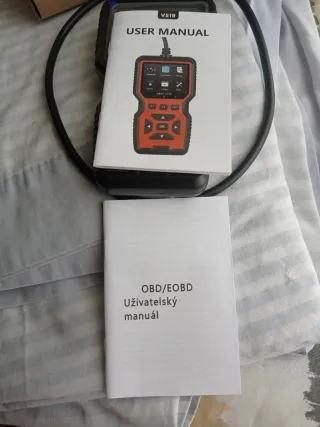 Escáner de diagnóstico automotriz OBDII V519.
