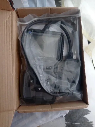 Escáner de diagnóstico automotriz OBDII V519.