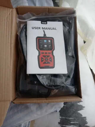 Escáner de diagnóstico automotriz OBDII V519.