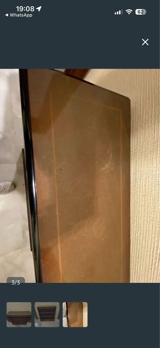 Estantería baja clásica de madera