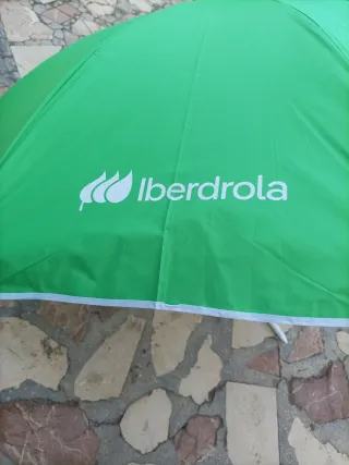 Sombrilla playa/piscina verde y blanca