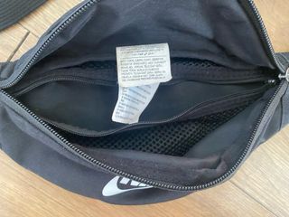 Riñonera Nike Negra