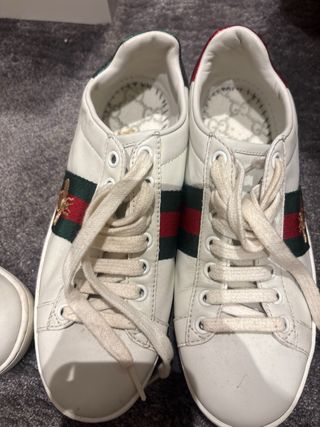 Lote 4 pares tenis Gucci Talla 35