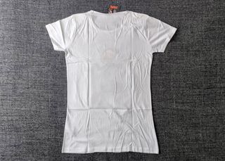 Camiseta chica Olivia Talla M (A ESTRENAR)