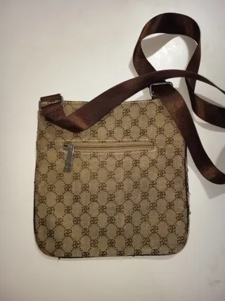 Riñonera Marrón con Rayas