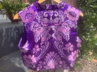 Chaleco fallero morado y rosa talla M