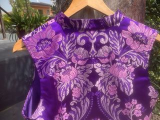 Chaleco fallero morado y rosa talla M