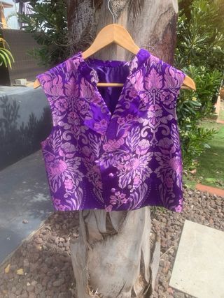 Chaleco fallero morado y rosa talla M