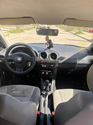 SEAT IBIZA 2003
