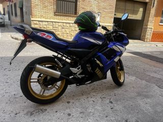 Yamaha TZR 50cc Deportiva Azul y Dorada