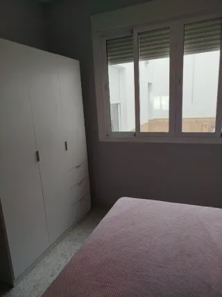 Se alquila casa de planta baja