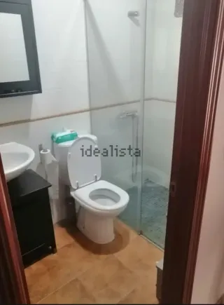 Se alquila casa de planta baja