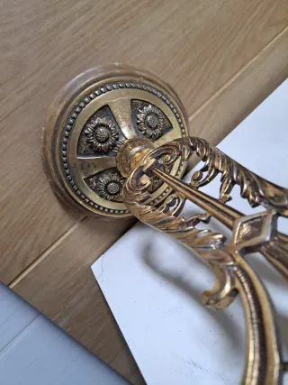 Candelabro de metal y mármol. Pareja