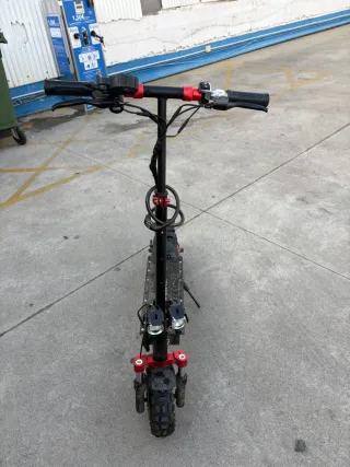 Patinete Eléctrico iScooter. PRECIO NEGOCIABLE.