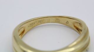 Anillo Oro 18kt con Diamantes