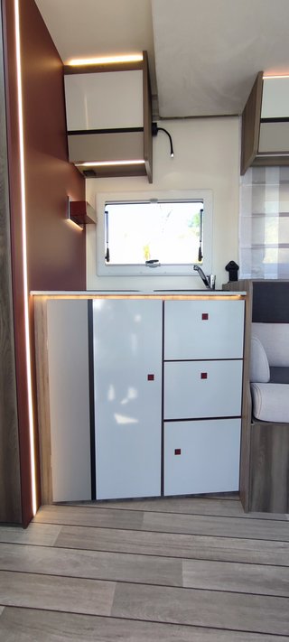 ALQUILER AUTOCARAVANA ROLLER TEAM KRONOS 287TL