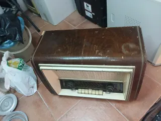 Radio Antigua Grandvals 57