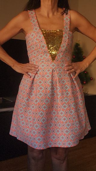 Vestido fiesta corto estampado dorado