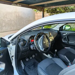 Alfa Romeo MiTO 2012