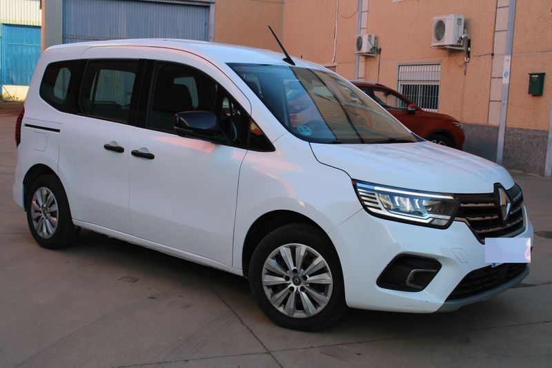 Renault Kangoo 2022, foto 2