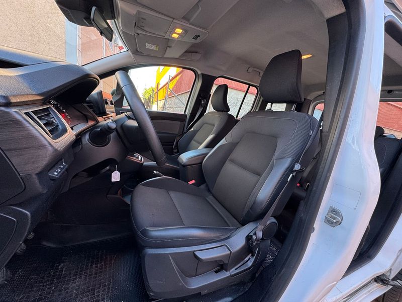Renault Kangoo 2022, foto 6