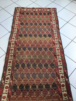 Tappeto antico in lana