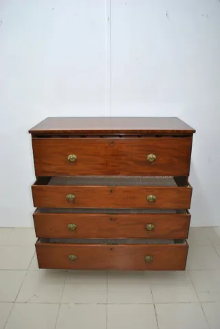 Antigua cómoda escritorio de caoba