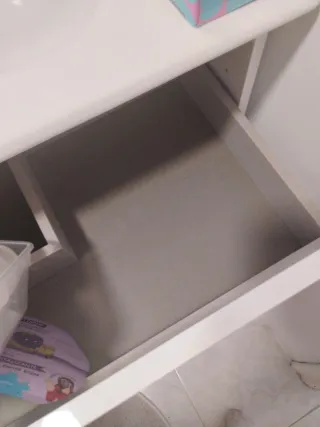 Mueble de baño blanco