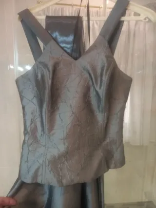 Corpiño y falda de fiesta plateado