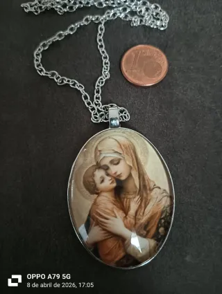 Medallón y cadena Virgen del Buen Consejo