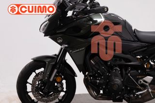 YAMAHA TRACER 900