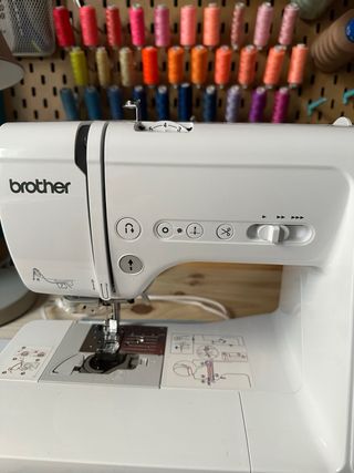 Máquina de coser Brother Innovis A65