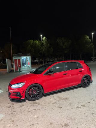 Volkswagen Golf GTI PERFORMANCE