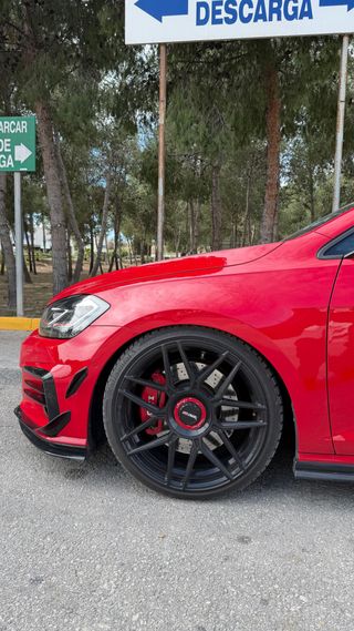 Volkswagen Golf GTI PERFORMANCE